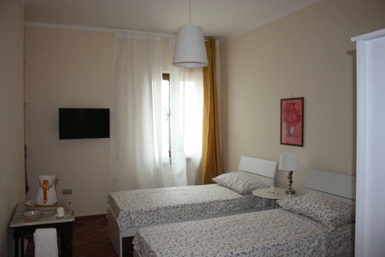 B&B La Marchesa SantʼAnastasia Exterior foto